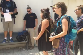 Birthright participants walk off their trip