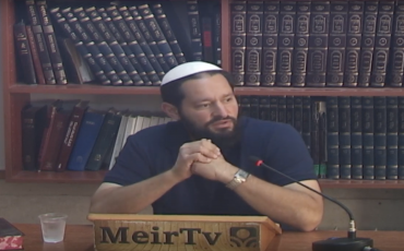 Rabbi Yehuda HaKohen teaching at Machon Meir