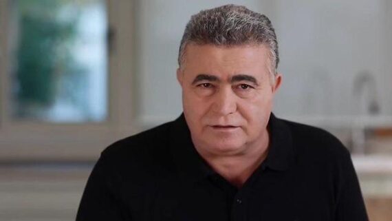 Labor-Gesher chairman Amir Peretz