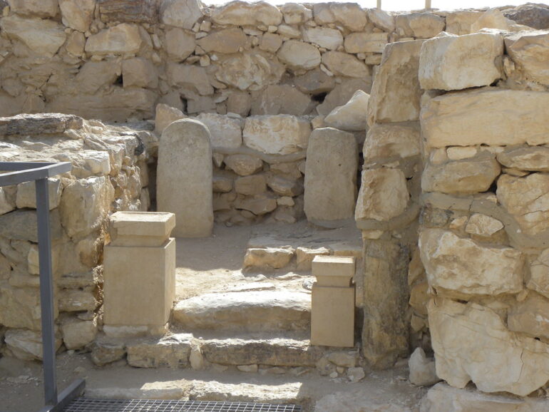 Tel Arad shrine